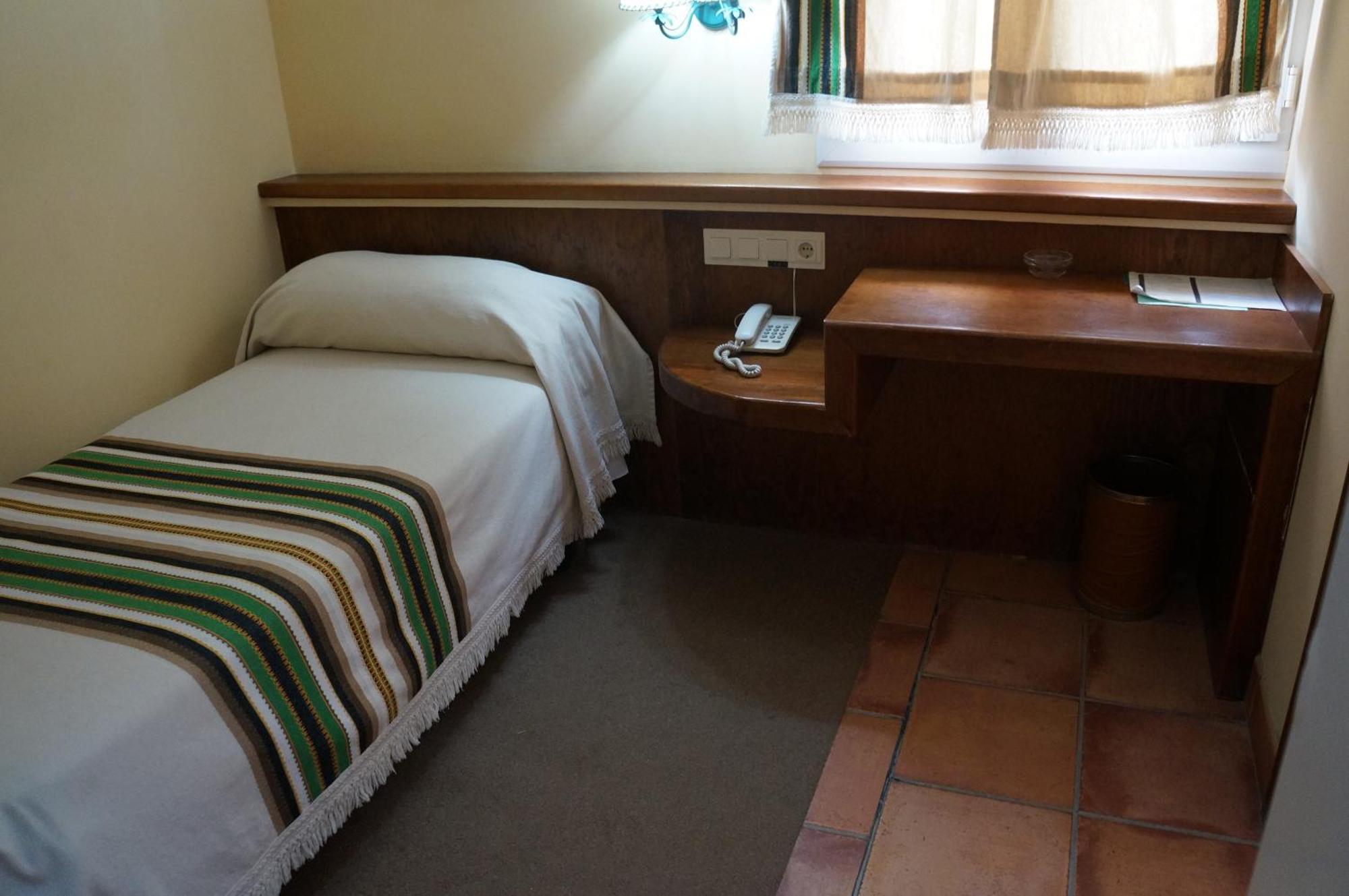 Balneario De Alicun De Las Torres Villanueva de las Torres Room photo